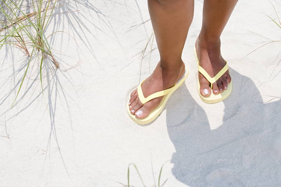 How Flip Flops Should Fit? – Slippers Owner